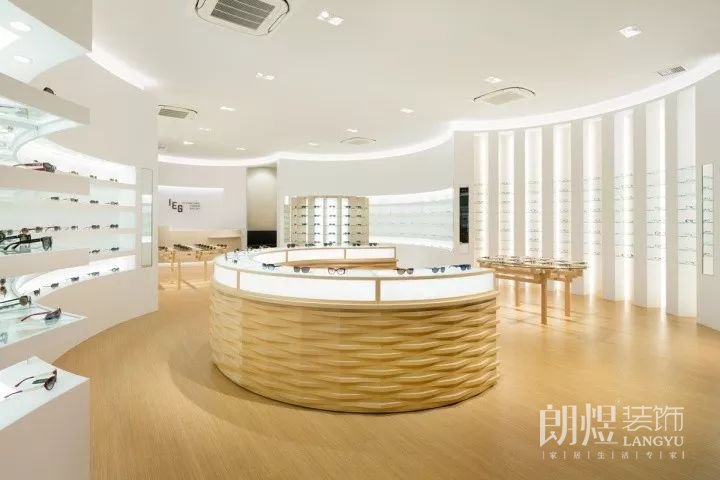 成都高檔眼鏡店裝修設(shè)計效果圖