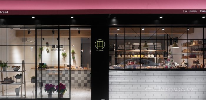 日式面包店門(mén)頭裝修效果圖
