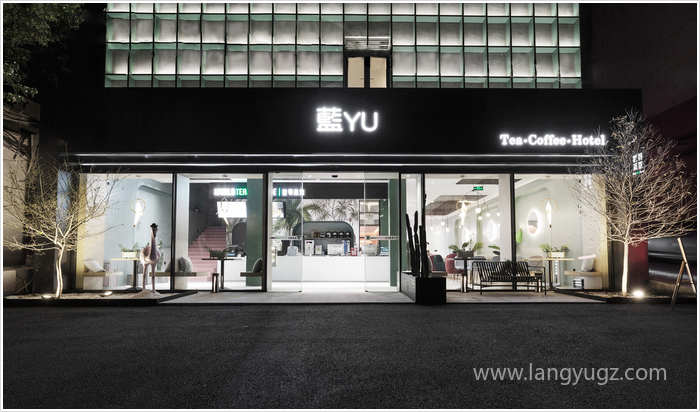 藍雨小酒店門頭設計效果圖
